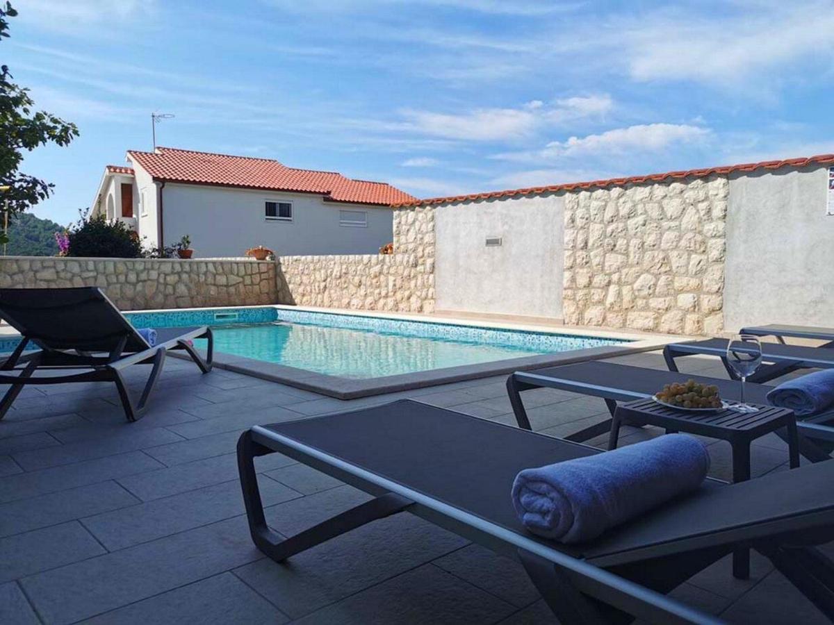Apartments Miranda Lopar Exterior foto